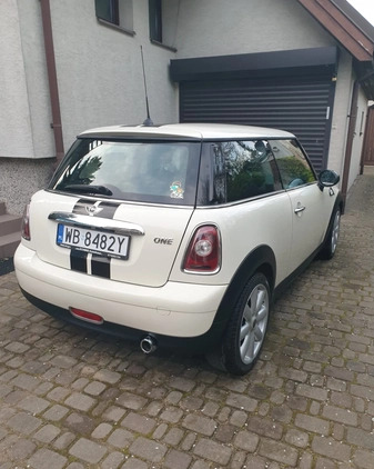 MINI ONE cena 18500 przebieg: 136700, rok produkcji 2008 z Warszawa małe 137